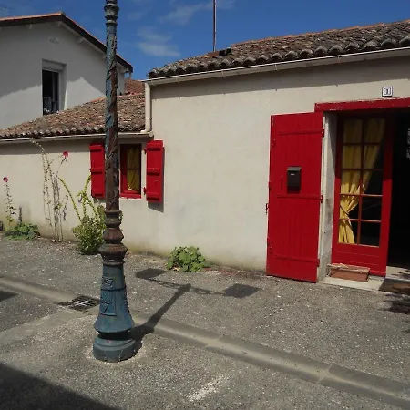 Maison Oleronaise En Plein Coeur De St Trojan 圣特罗让莱班